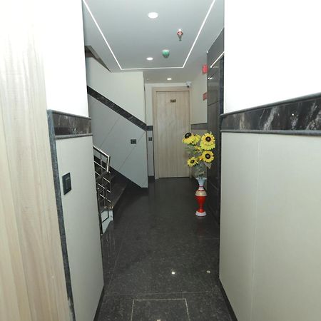 Zed Hotel - Delhi International Airport New Delhi Bagian luar foto
