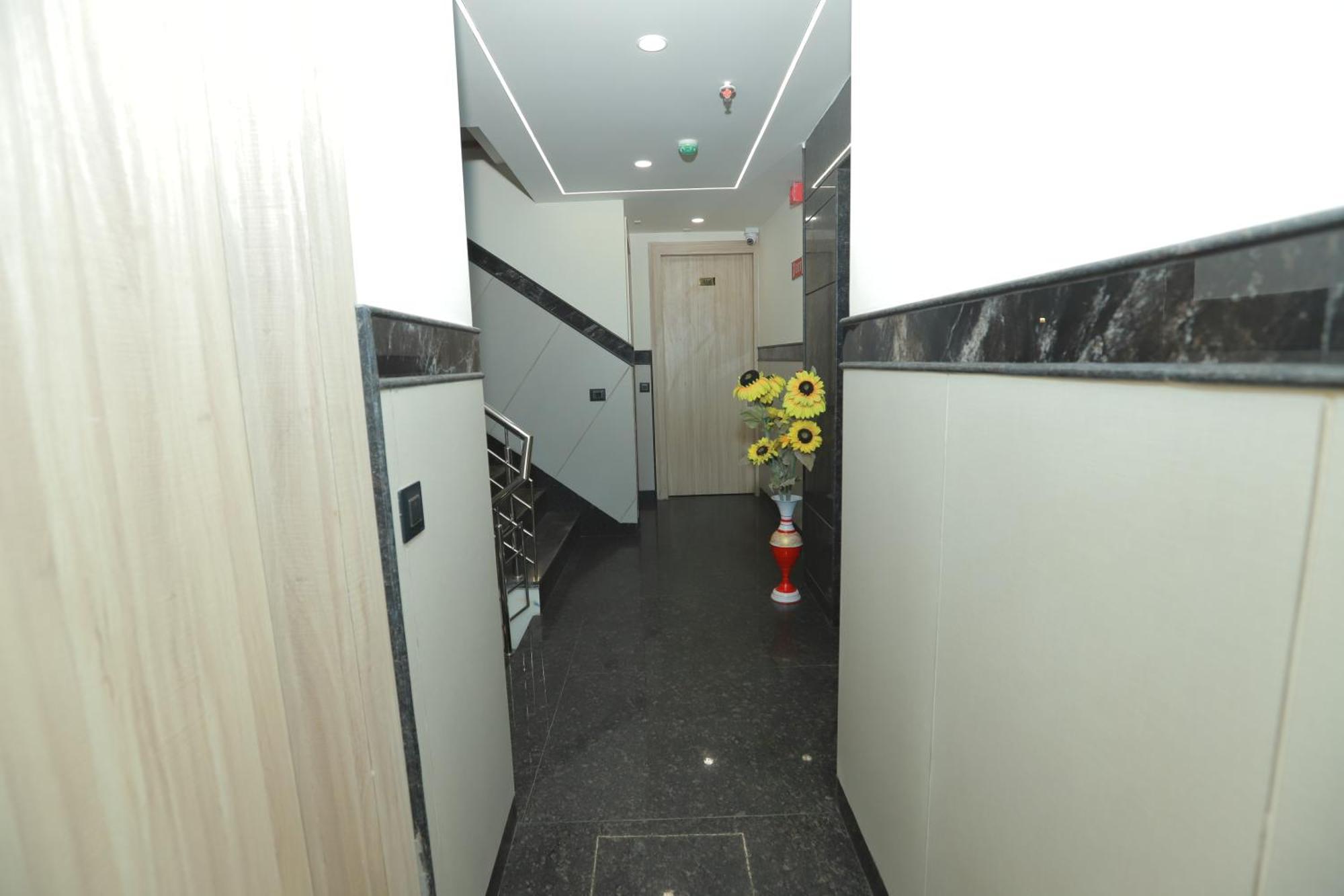Zed Hotel - Delhi International Airport New Delhi Bagian luar foto