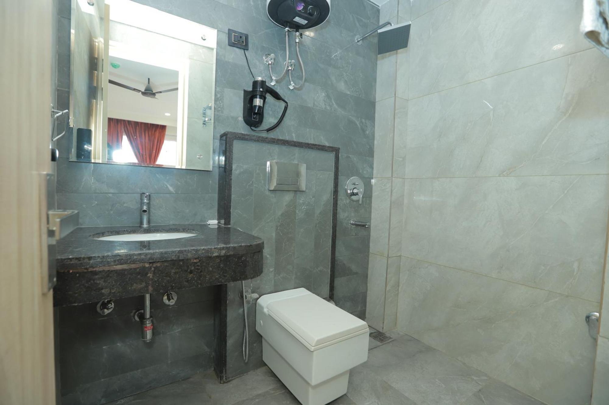 Zed Hotel - Delhi International Airport New Delhi Bagian luar foto