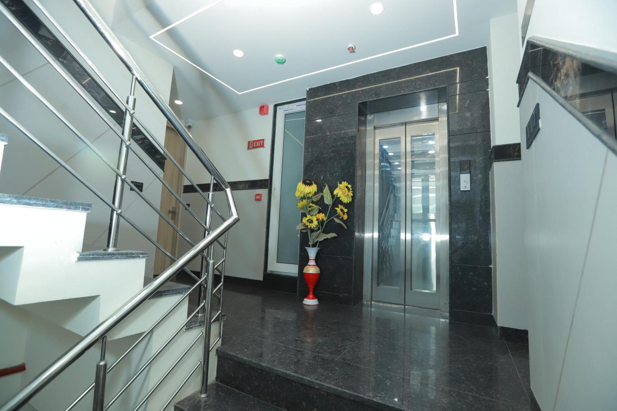 Zed Hotel - Delhi International Airport New Delhi Bagian luar foto