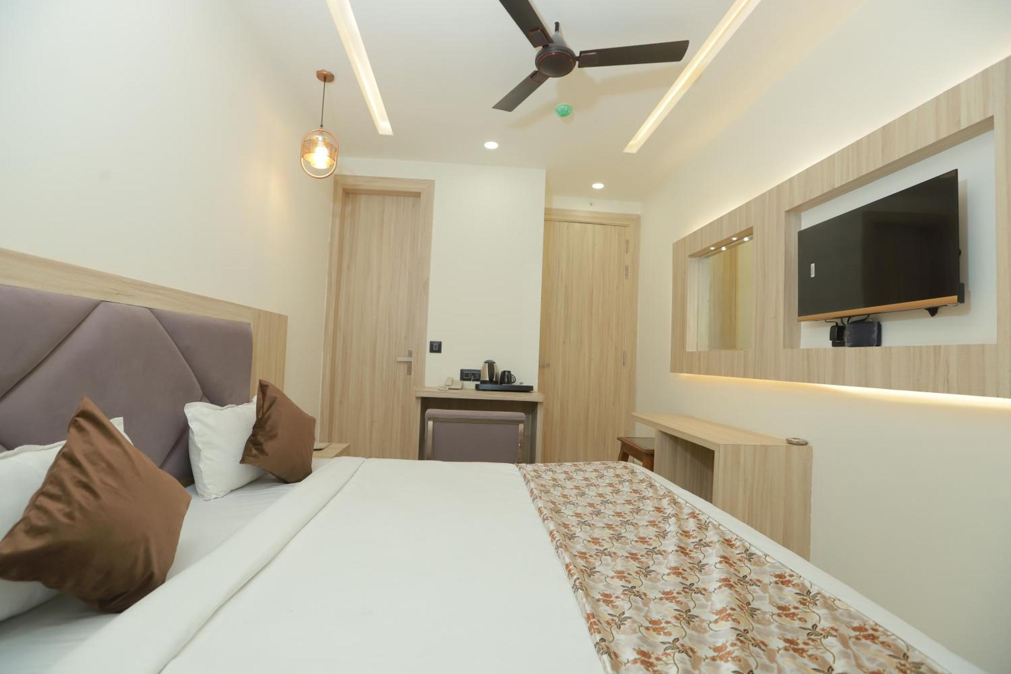 Zed Hotel - Delhi International Airport New Delhi Bagian luar foto