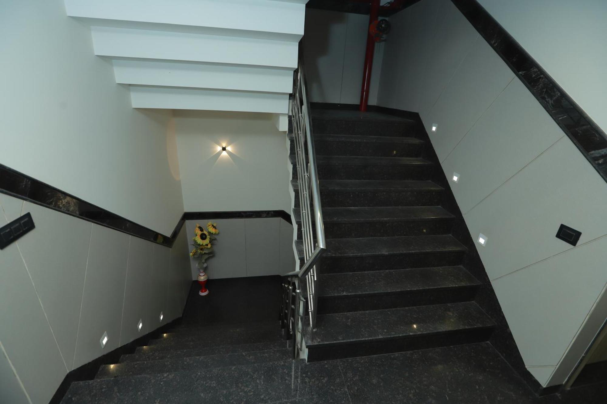 Zed Hotel - Delhi International Airport New Delhi Bagian luar foto