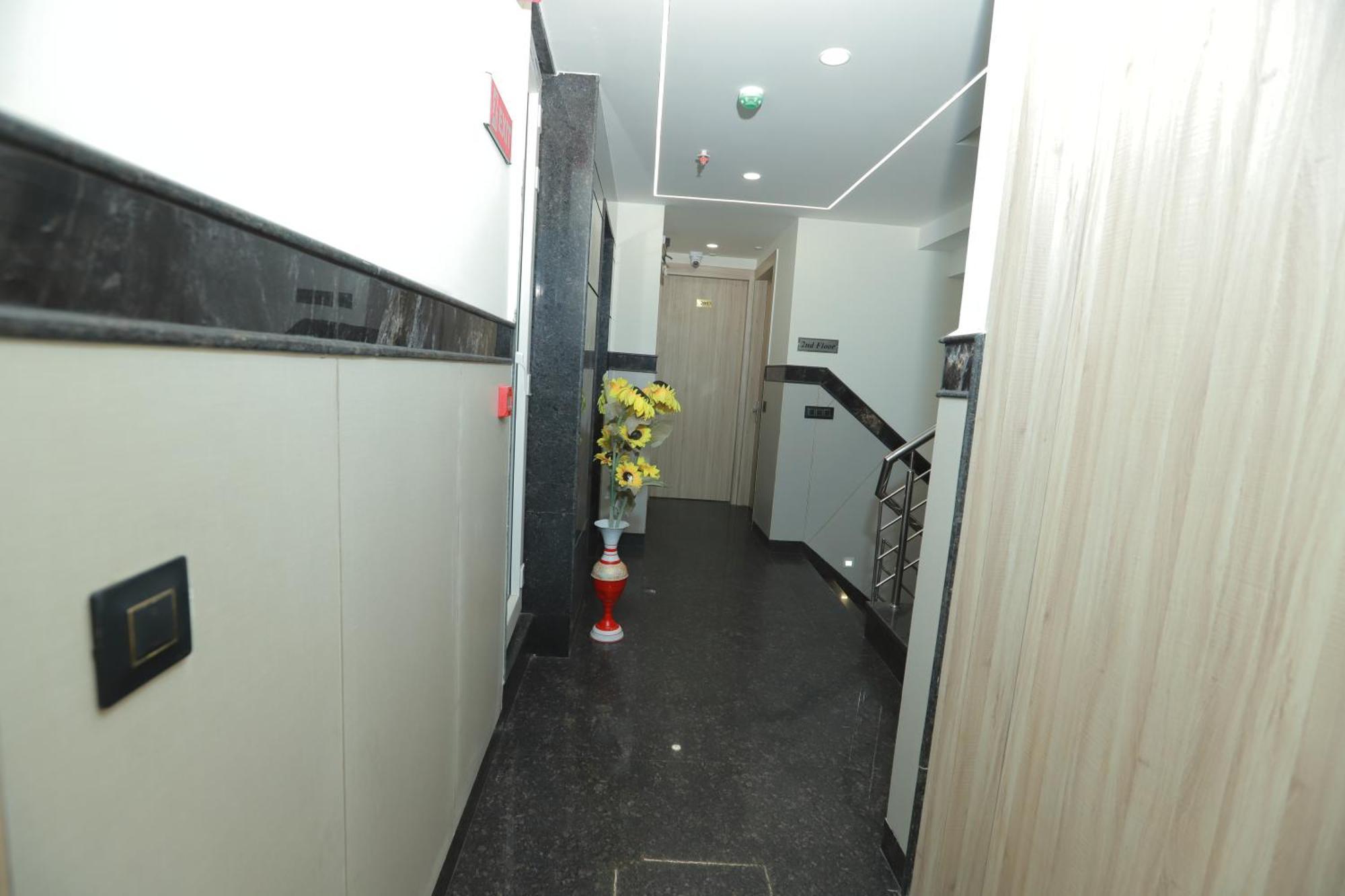 Zed Hotel - Delhi International Airport New Delhi Bagian luar foto